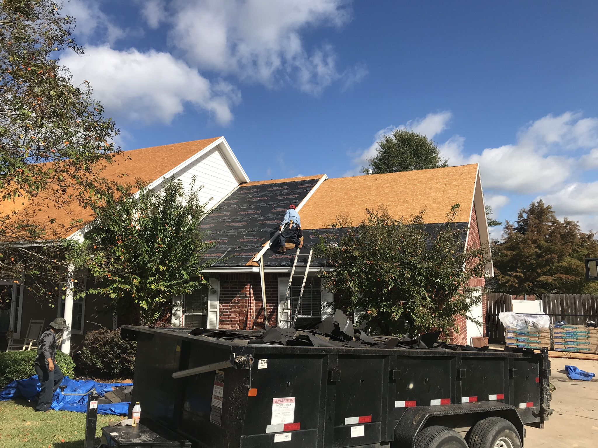 Lake Conroe Roof construction photo 14